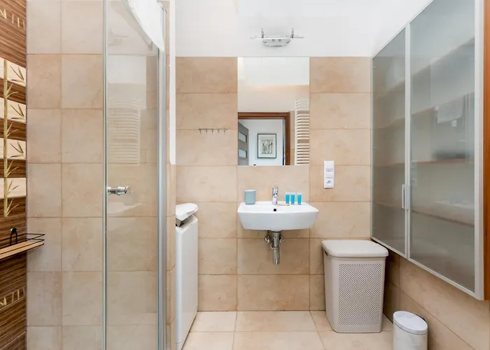 Apartment Tauron Arena Homely By Bookinghost *