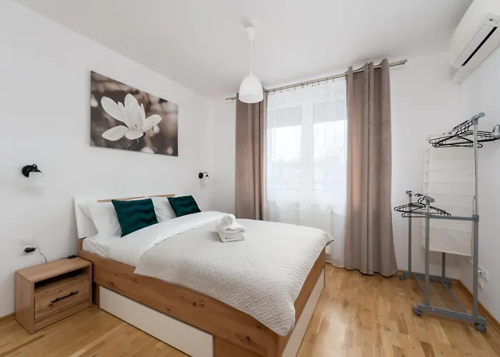 Tauron Arena Homely By Bookinghost Apartment Krakau