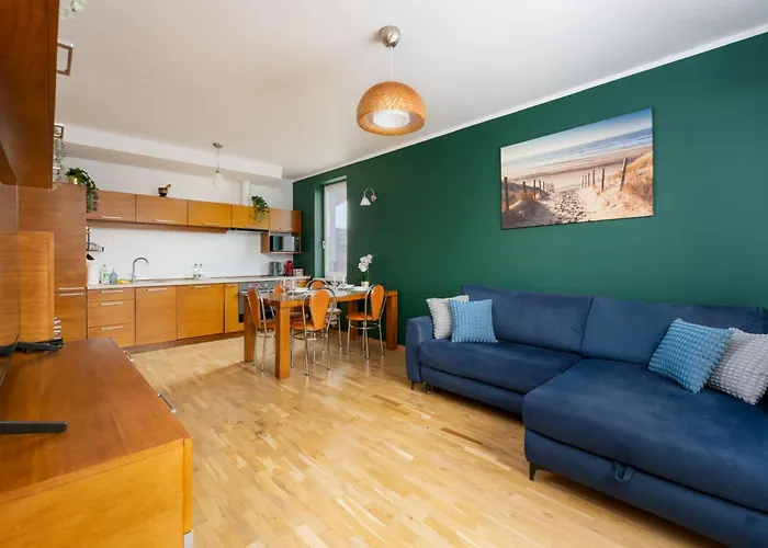 Tauron Arena Homely By Bookinghost Appartamento