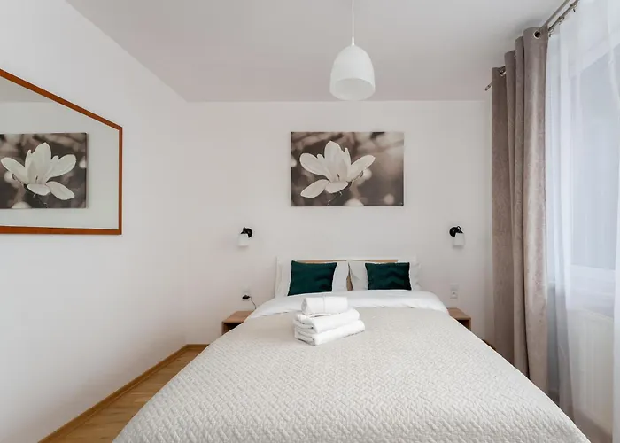 Apartment Tauron Arena Homely By Bookinghost *